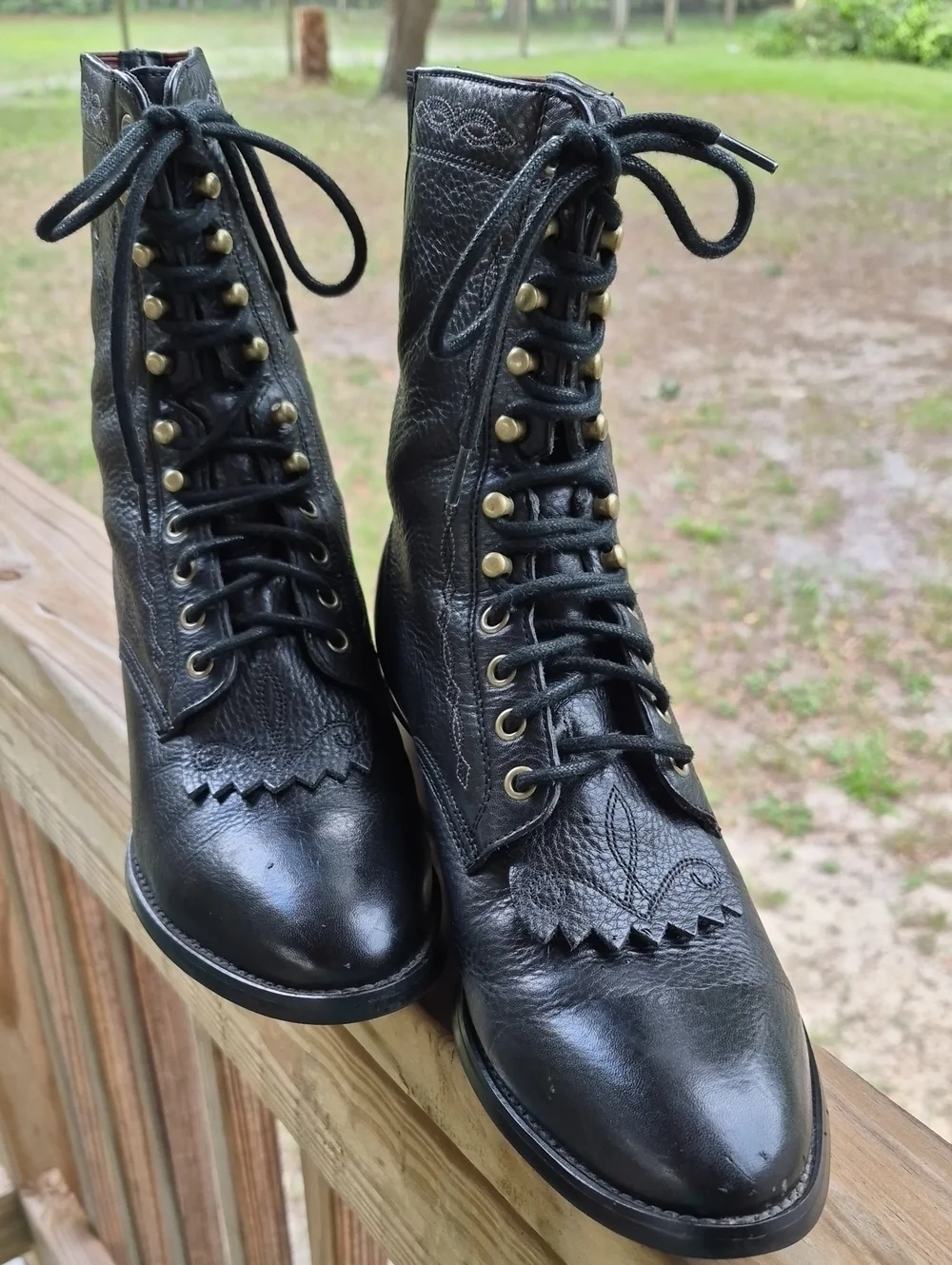 ARIAT LACE UP LADIES FASHION/WESTERN BOOTS - Picture 2 of 14
